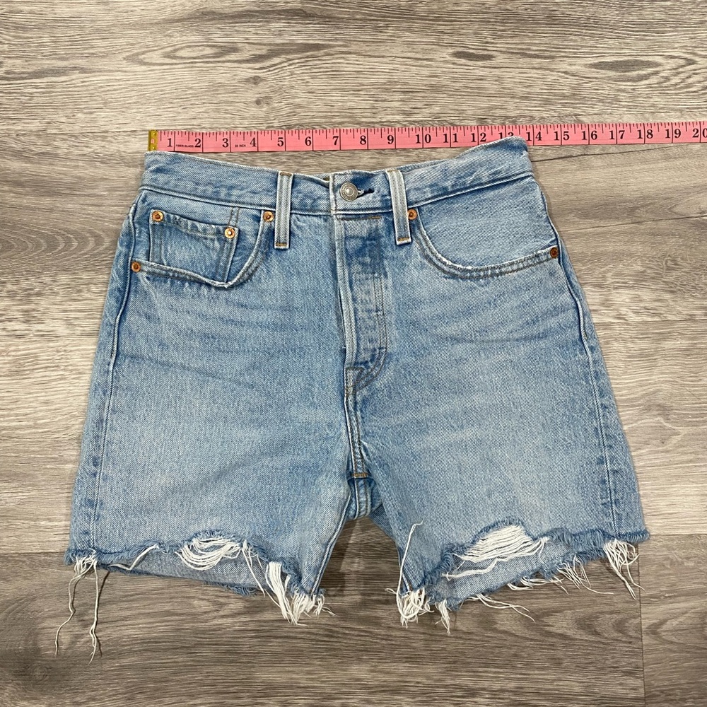 Levi’s Mid Length Shorts
